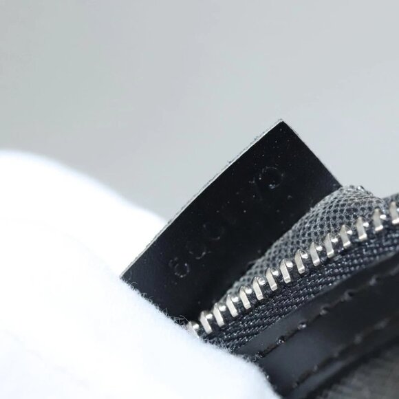 LOUIS VUITTON Taiga Parana Clutch Bag Epicea - Picture 15 of 15